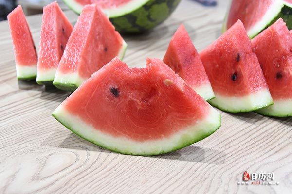 中伏吃什么水果最好,中伏水果推荐