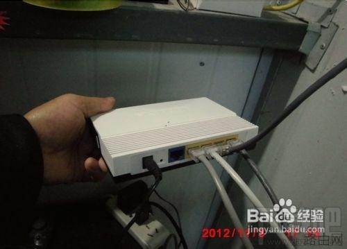 怎样把多余的路由器改为HUB路由器怎么设置