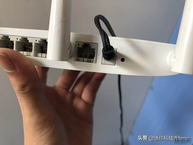 手机设置无线路由器桥接的方法