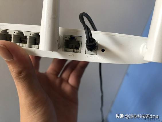 无线路由器桥接的设置方法详解