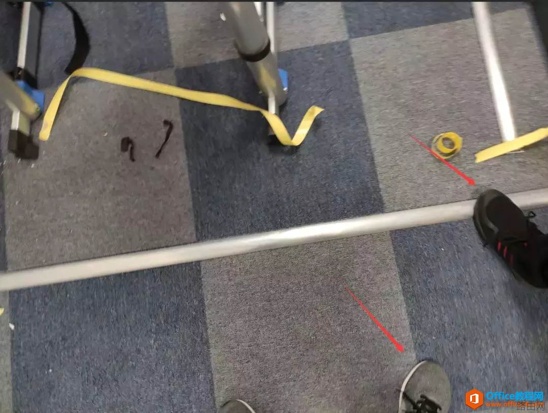 谁发明的这个线槽,两个人半天没整明白怎么用?