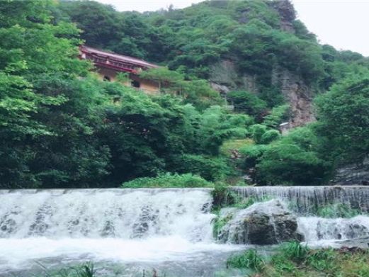 宁国夏霖九天银瀑风景区