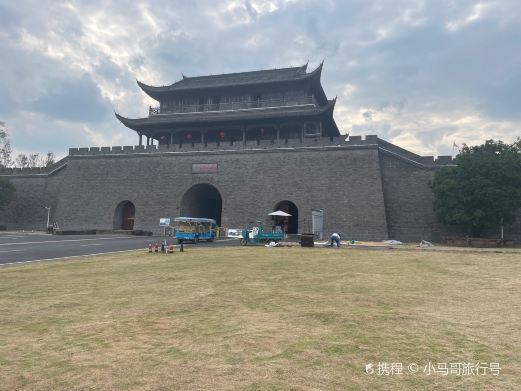 休宁万岁山