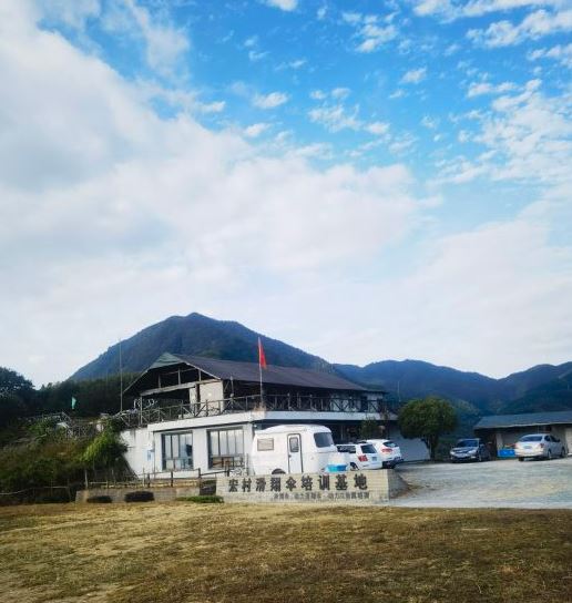 黟县黄山宏村国际滑翔伞基地