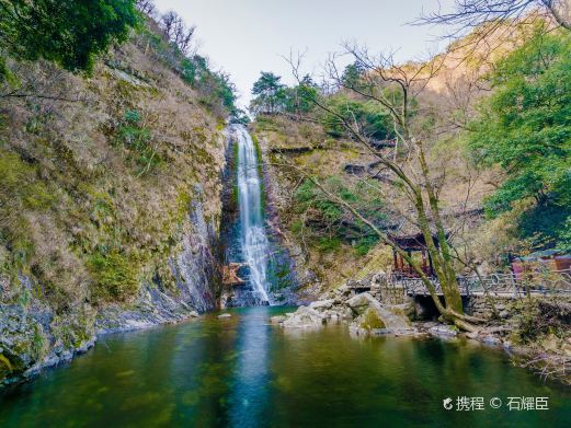 金寨九影瀑