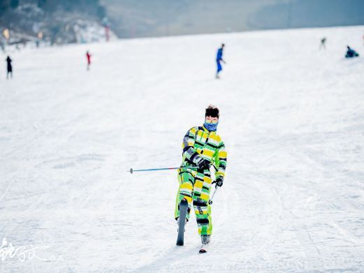 天水麦积山滑雪场