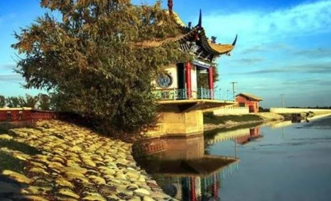 临泽县双泉湖景区