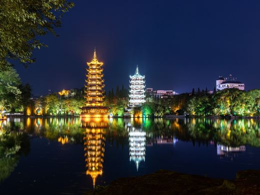 桂林日月双塔