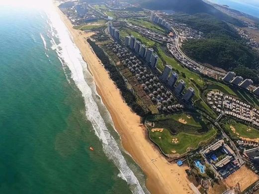 阳江海陵岛海上跳伞基地