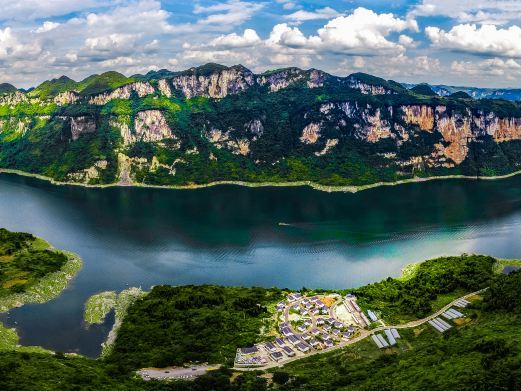 黔西鸭池河