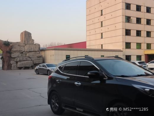 雄县铭钏湾温泉水上乐园