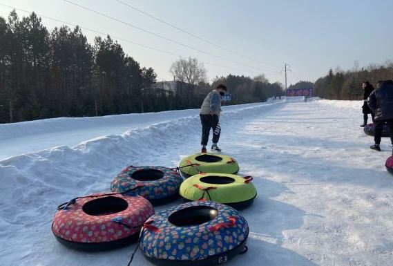 鸡西动植物园滑雪场