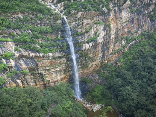 登封卢崖瀑布风景区