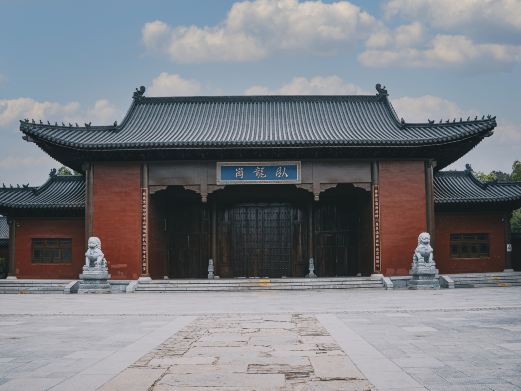 南阳卧龙岗景区-诸葛草庐