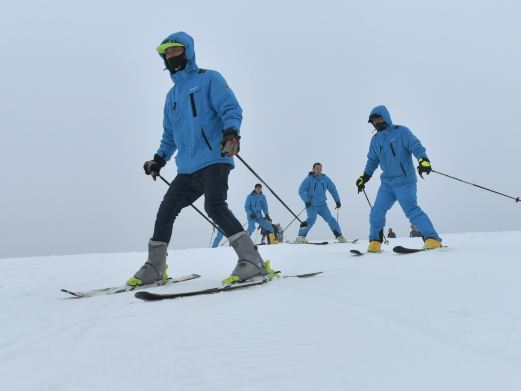 宣恩椿木营滑雪场