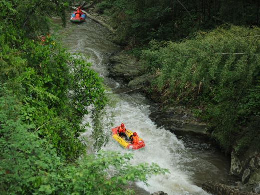 通山九宫山银河谷漂流