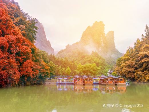 张家界宝峰湖景区