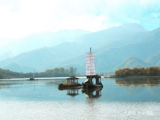 神农架大九湖国家湿地公园-凉亭