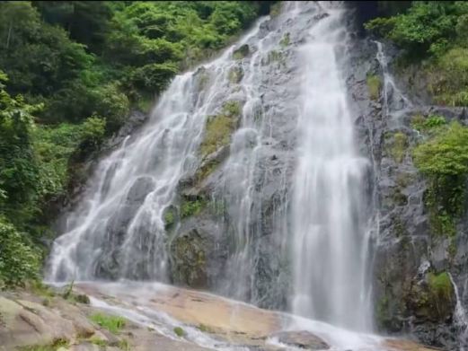 资兴猴古山瀑布