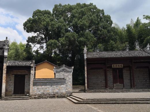 井冈山茅坪八角楼旧址