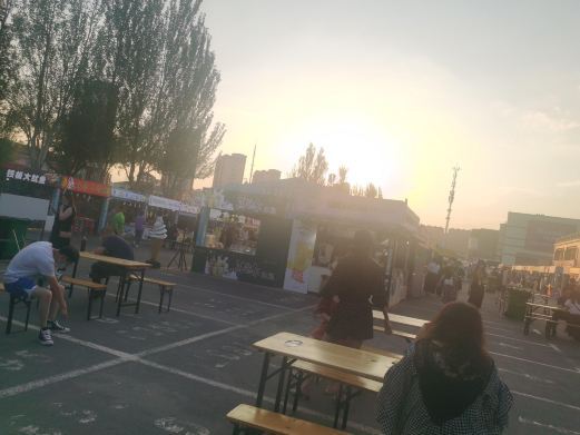 长春朱丽夜市