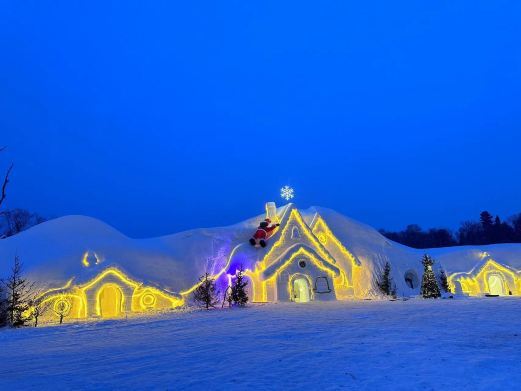 抚松熊窝窝雪屋乐园