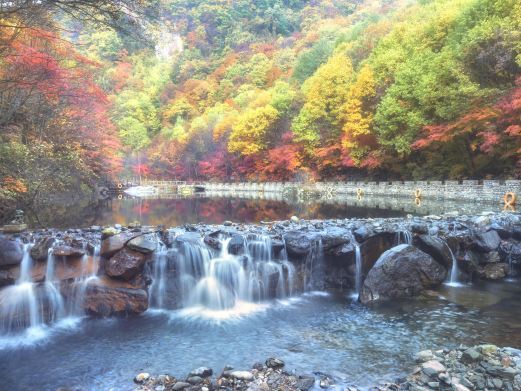 本溪县大石湖风景区