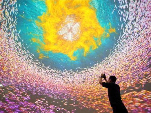 青岛“魔法海洋”360°球幕影院