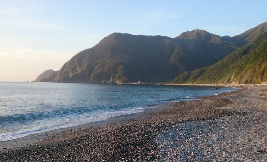 宜兰東澳烏岩角