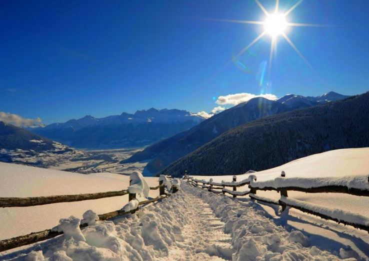 伊宁县开心滑雪场