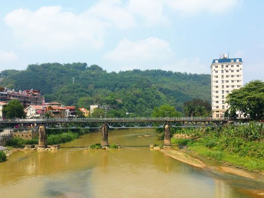 河口中越铁路大桥