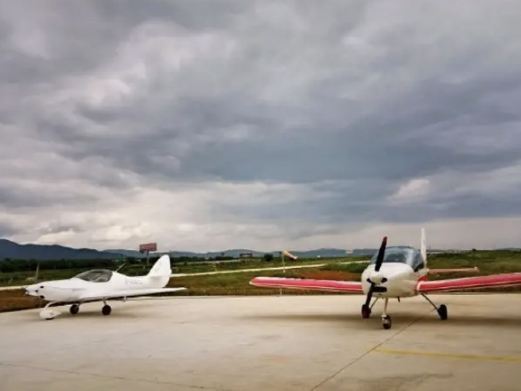 弥勒航空飞行营地