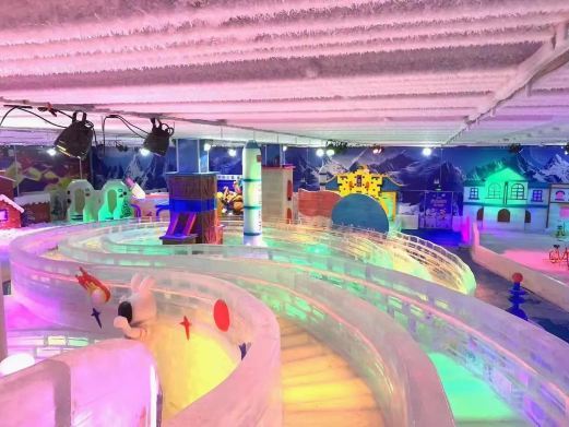 北京卫泉冰雪《冰天雪地》卡乐星球店